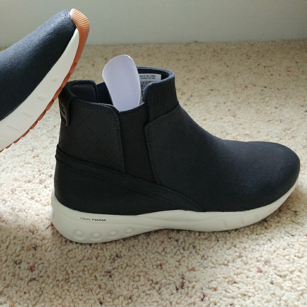 Reebok Delux Chelsea Casual Shoes